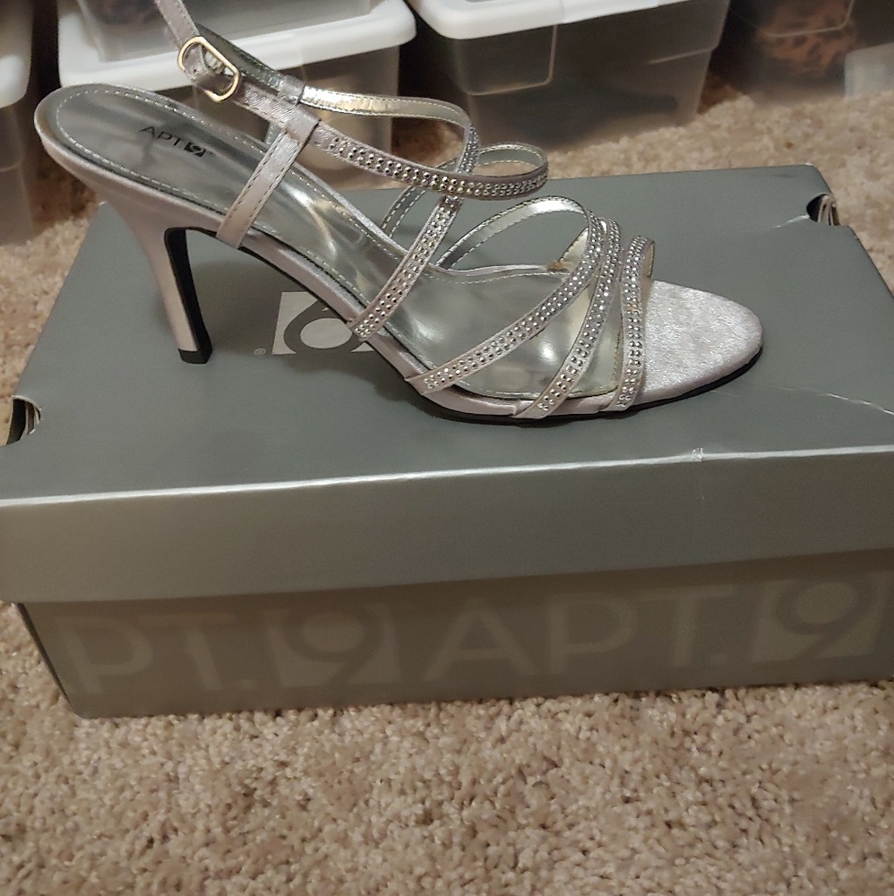 Sandal
